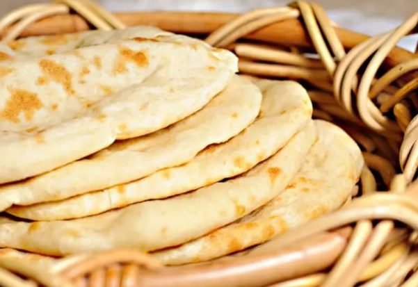 Authentic Indian Naan Recipe: Soft, Fluffy & Easy to Make at Home
