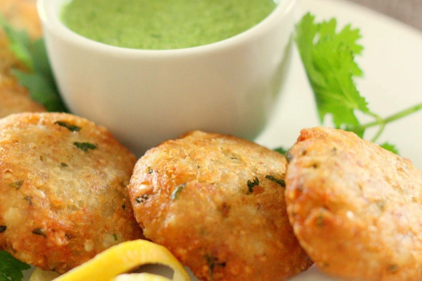 vegetarian Indian snacks