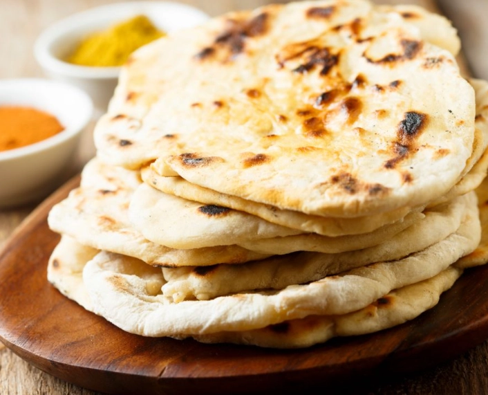 roti vs naan ingredients