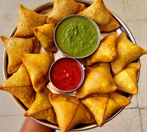 homemade samosa homemade samosa