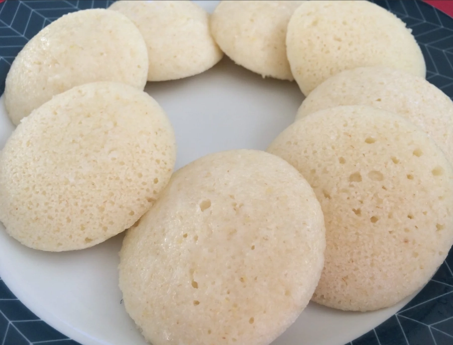 instant rava idli